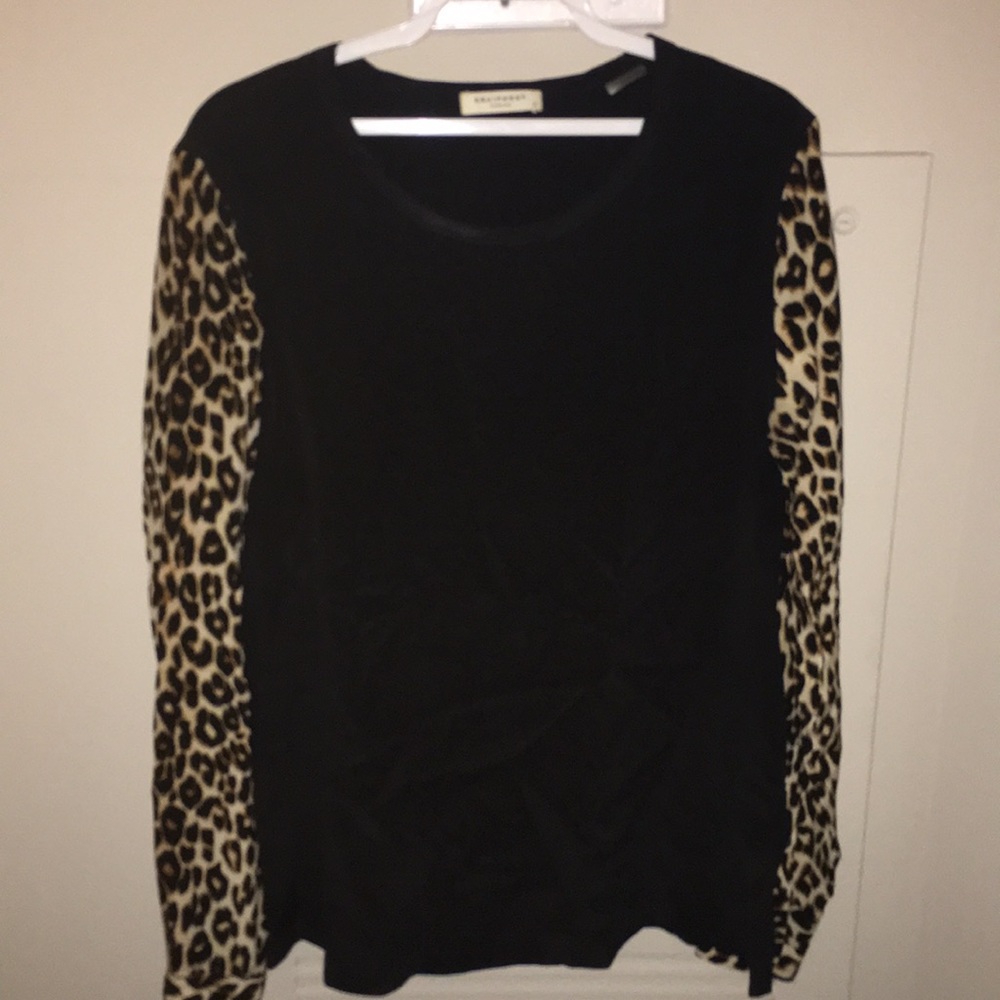 Equipment Long Sleeve tee with contrast sleeves
